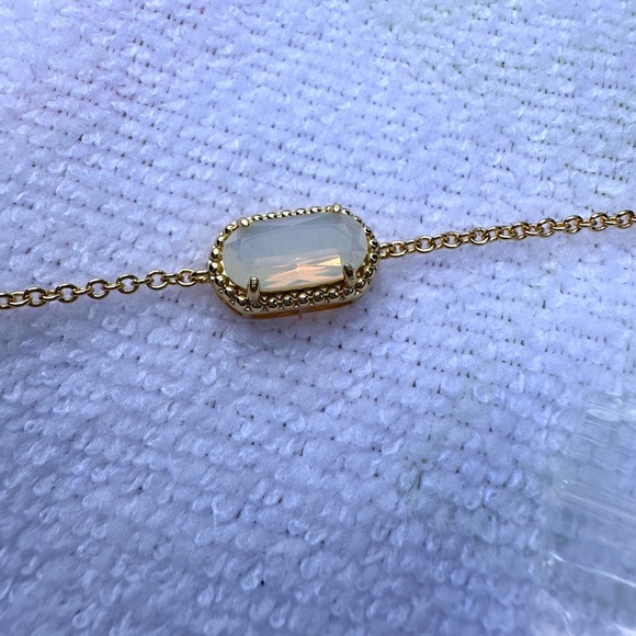 Aura Bracelet Gold - Picture 11 of 13